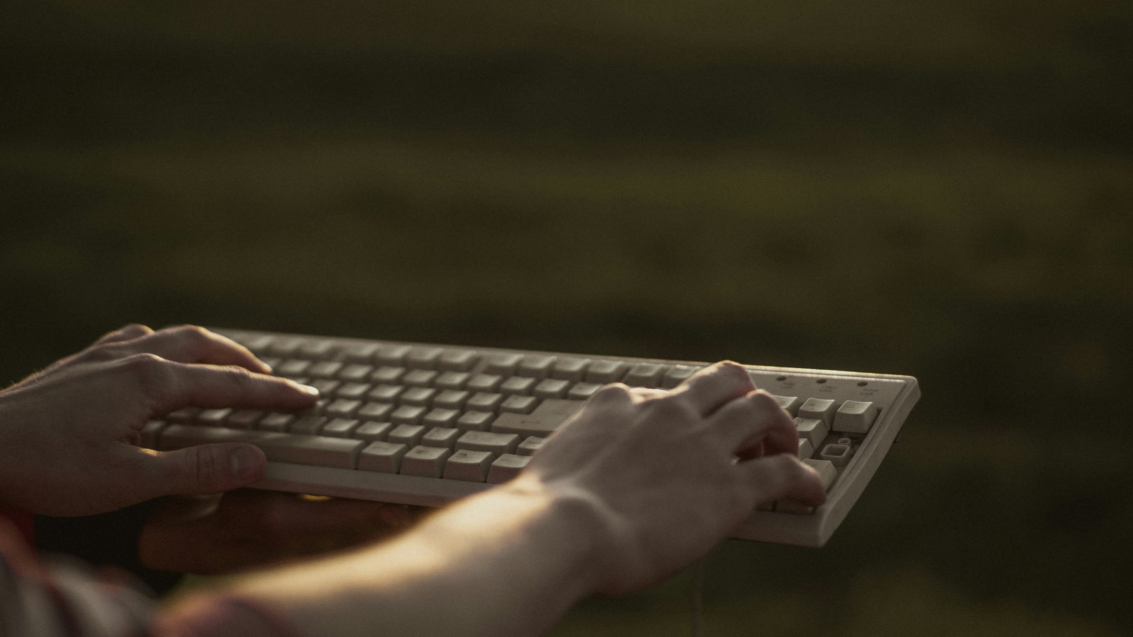hands on keyboard